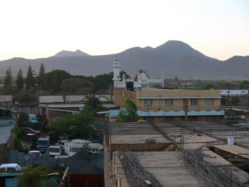 Isiolo-Kenya-2012 PV0440